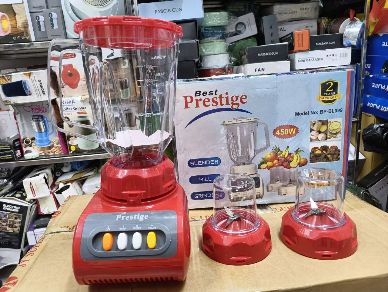 Electric blender with a red base